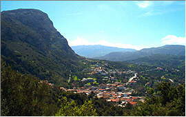 Spili: Blick von Osten - Copyright (c) 2006 Ingo H. Dietrich