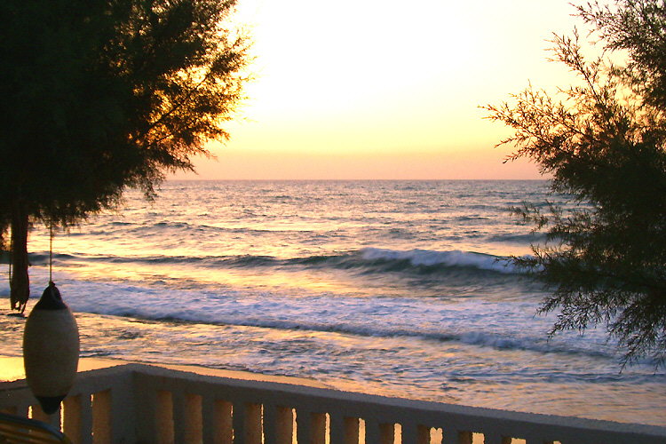 Sundown: On the beach of Keti at Pigianos Campos