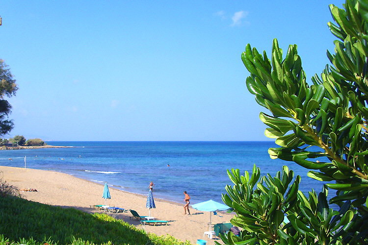 Scaleta: On the central sandy beach