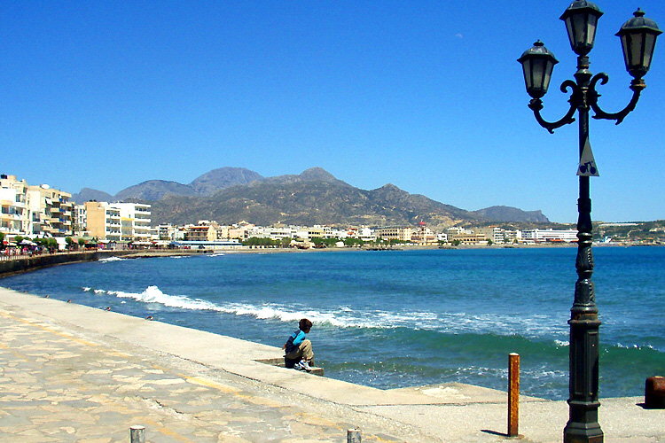 Ierapetra: Uferpromenade